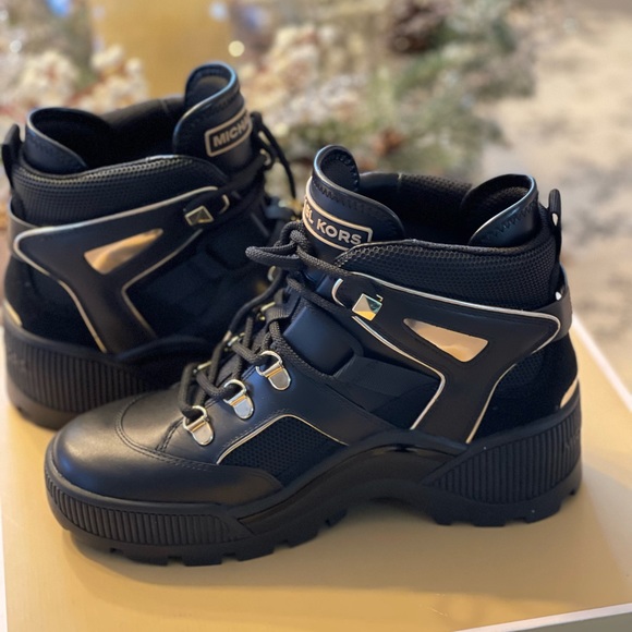 Michael Kors Fashion Hiking Boots Size 6.5 - Picture 6 of 6